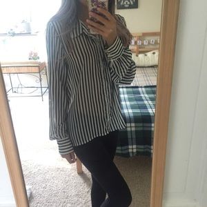 ⭐️4 for $30⭐️ Black and white striped dress shirt